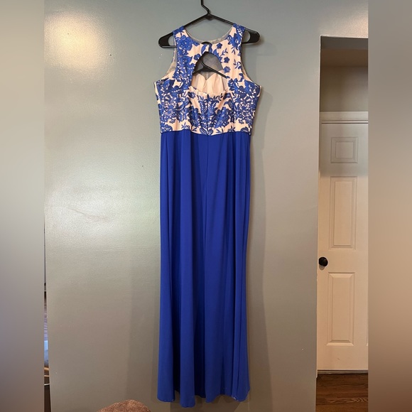 Stenay Cobalt Blue and Tan Evening Gown - Picture 2 of 9